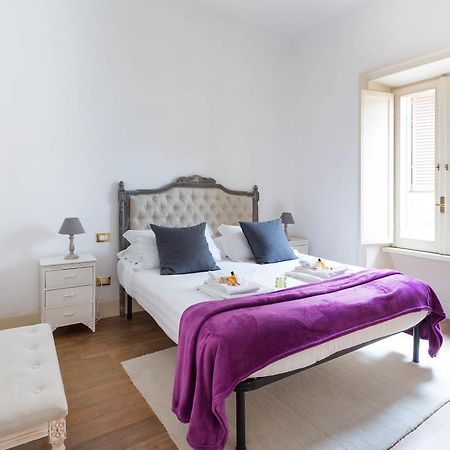 Capital Navona Luxury Apartment Casa E Appartamento Per Vacanze Рим Экстерьер фото
